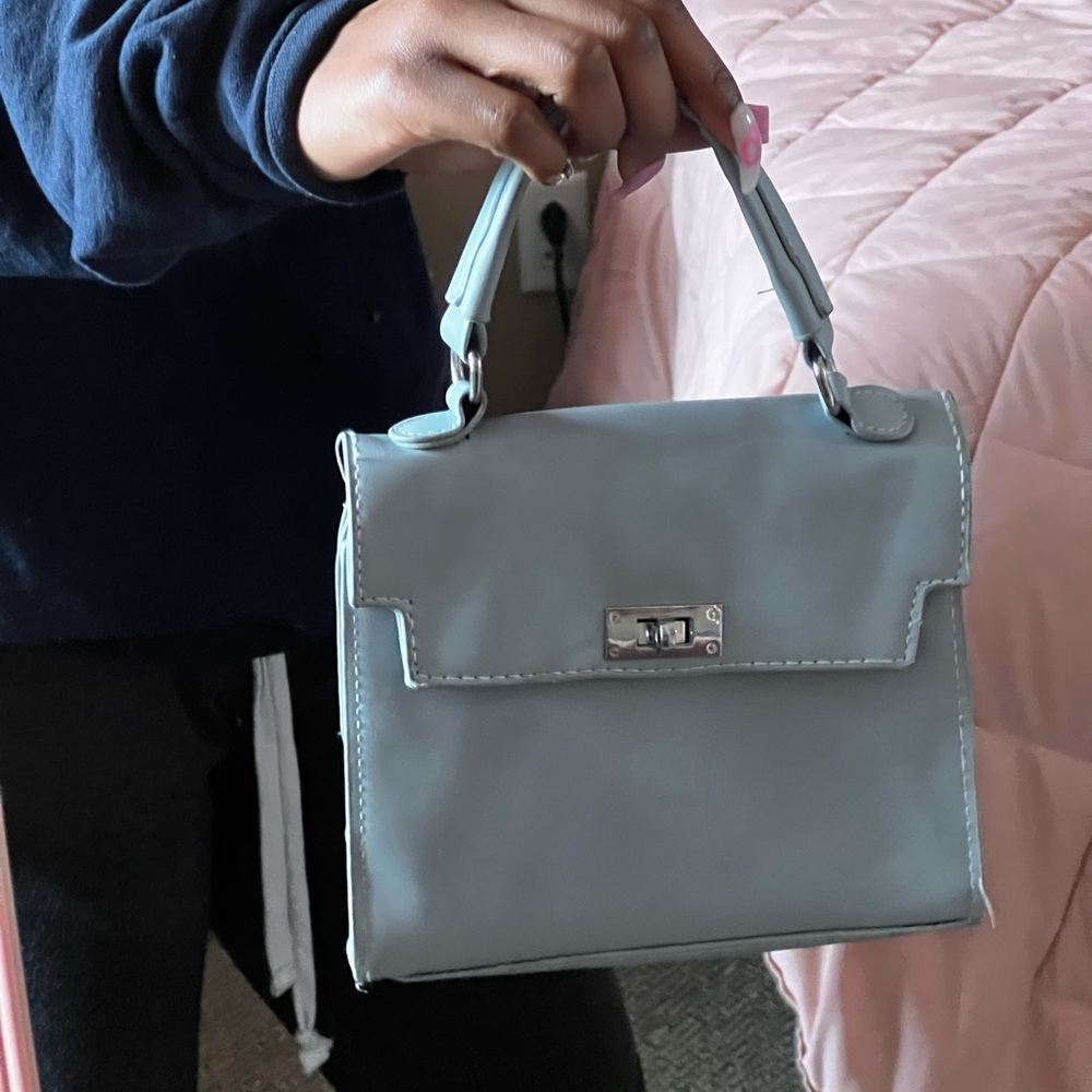 Mini Purse - Picture 2 of 3